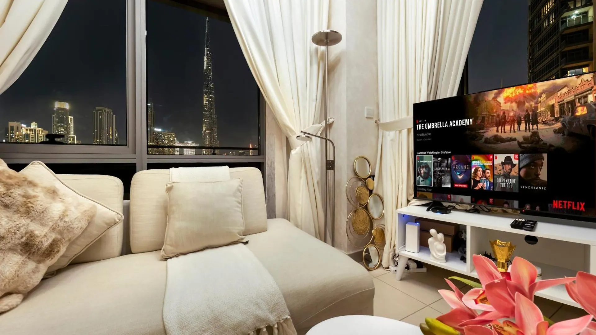 Elegant 1 Bedroom Apartment I Burj Khalifa & Fountain Views I Free Gym, Pool, Wi-Fi, Parking & Ps5 I By Skyline Serenity Dubai 0*,  United Arab Emirates
